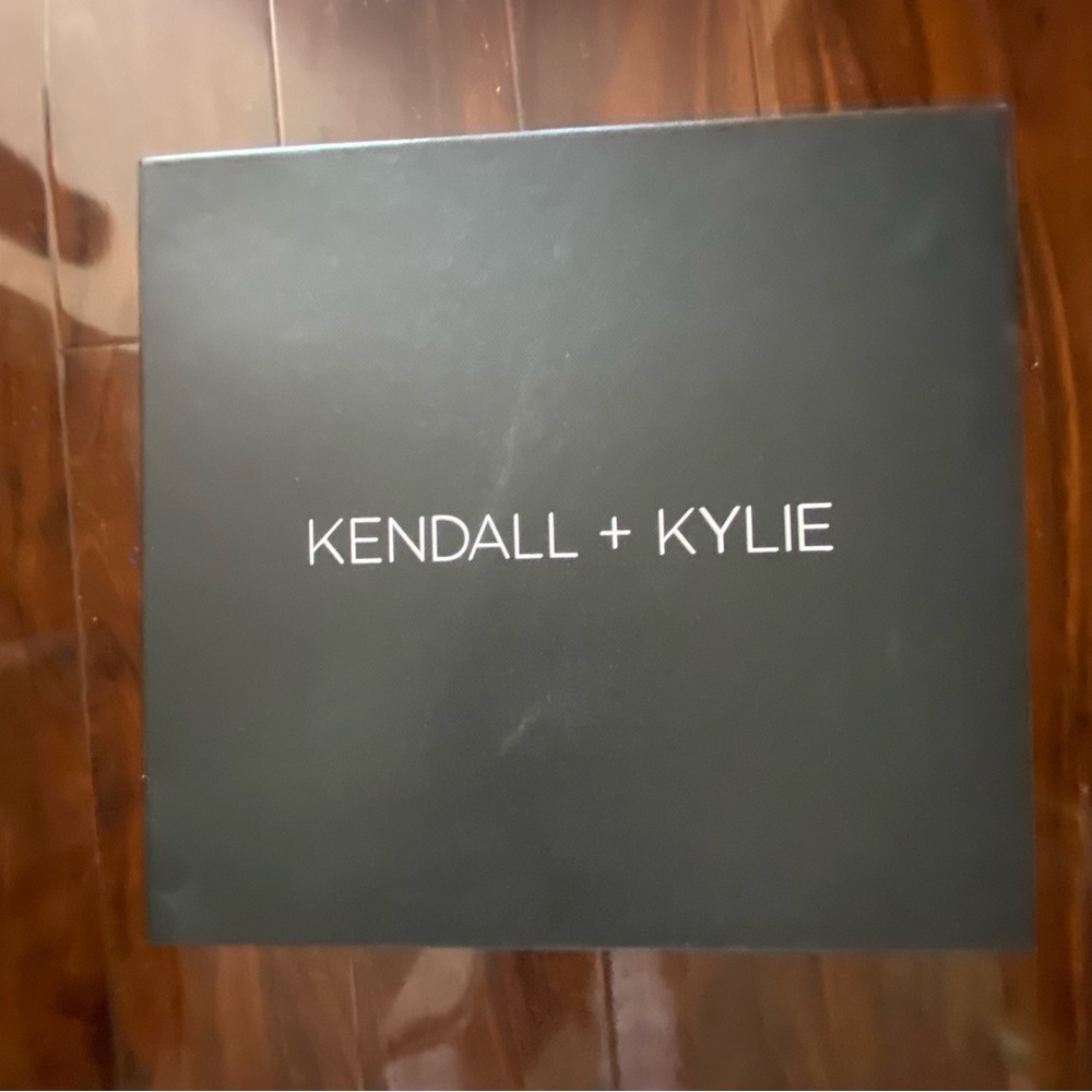 Kendall + Kylie "Evelyn" Black Suede Ankle-Tie Sandals US 5.5 - Picture 12 of 14